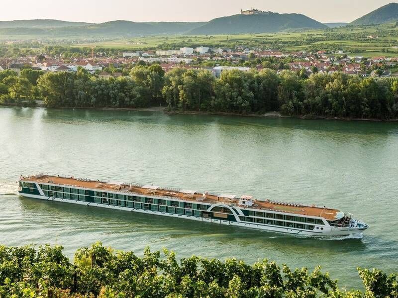 Ihr Schiff MS Adora