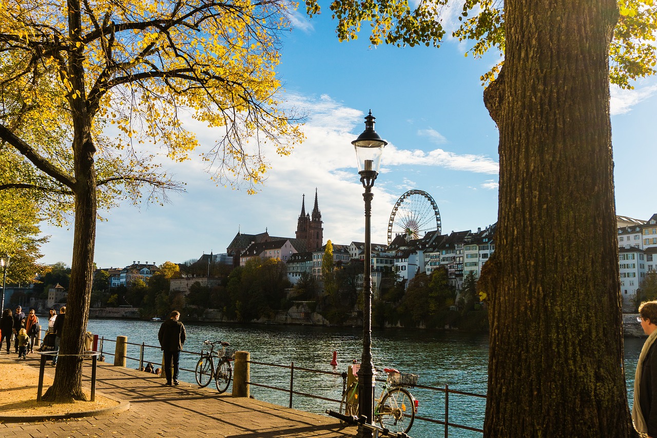 Rheinkreuzfahrt mit Amsterdam und Basel 2023