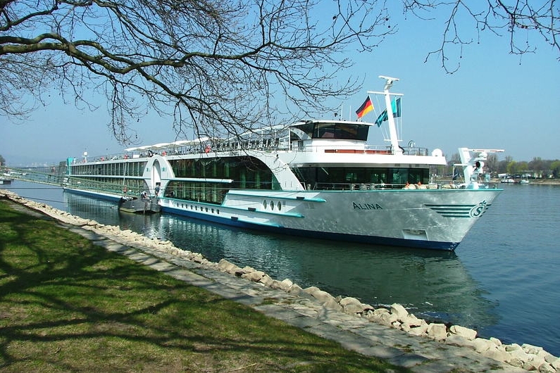 MS Alina