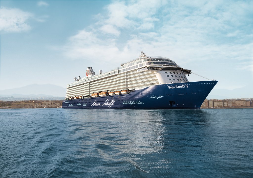 Fjorde Norwegens Mein Schiff 3 