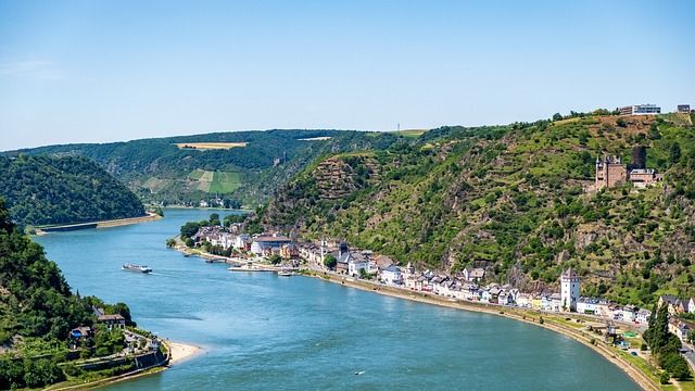 Burgen und Schlösser am Rhein 2024